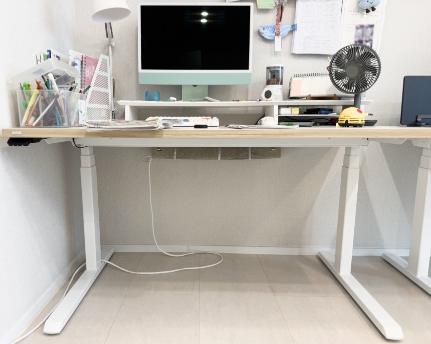 초등학생 아이 책상으로 구매한 데스커 모션데스크 2년 사용 후기
