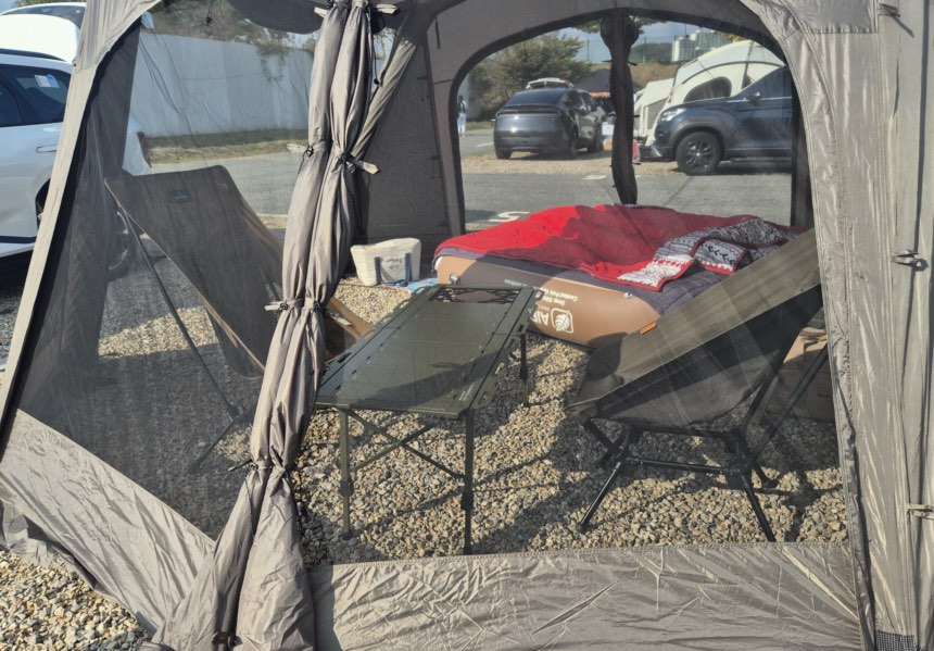 가볍다더니 진짜네. 이지벙커 에어텐트 1년 사용 후기