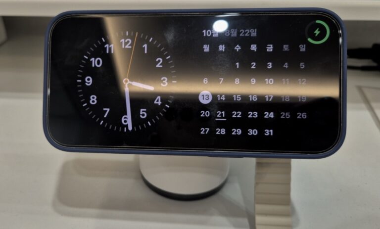 아이폰, 갤럭시, 워치까지 모두 되는 이노랩스 맥세이프 무선 충전기 사용 후기